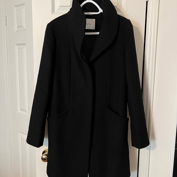 Wilfred The Cocoon Coat (Black, Small) - Picture 12 of 13